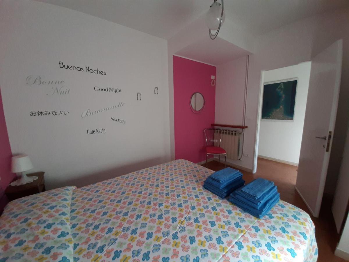Appartamento Genziana - Con Vista Piscina E Garage Sirmione Bagian luar foto