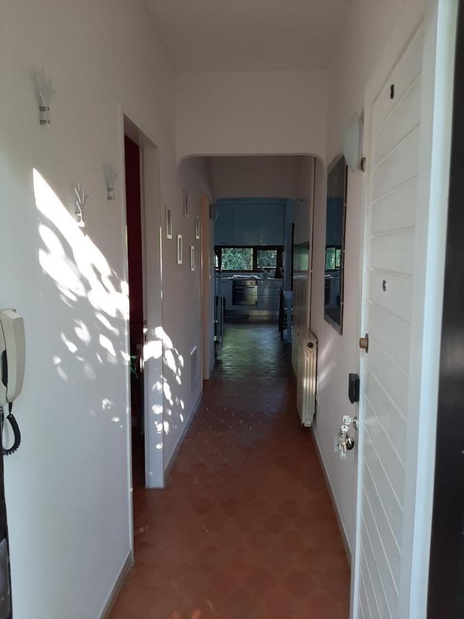 Appartamento Genziana - Con Vista Piscina E Garage Sirmione Bagian luar foto